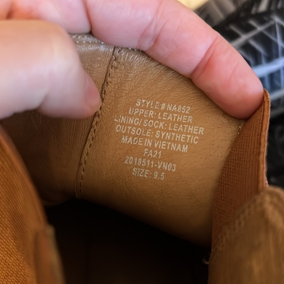 Madewell Citywalk Lugsole Chelsea Boots - Picture 7 of 7